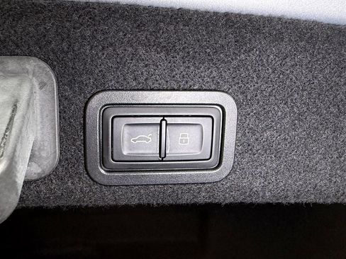 Used 2016 Audi A6 TDI Prestige w/ Prestige Package image 47