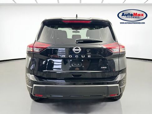 Used 2025 Nissan Rogue SV image 7