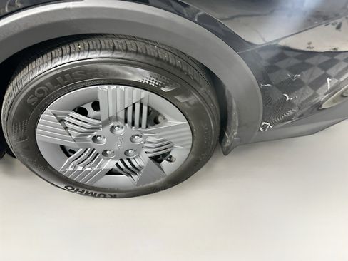 Used 2025 Kia K4 LX image 11