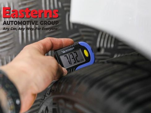 Used 2022 Volvo S60 B5 Momentum image 29