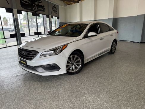 Used 2016 Hyundai Sonata Sport w/ Option Group 02 image 3