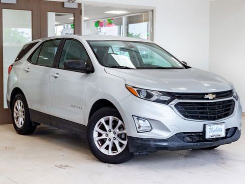 Used 2020 Chevrolet Equinox LS FWD image 6