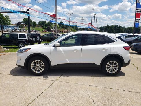 Used 2020 Ford Escape SE AWD/4WD image 7