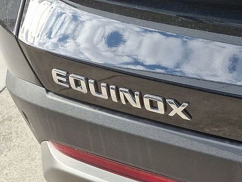 New 2026 Chevrolet Equinox LT w/ Convenience Package II FWD image 5