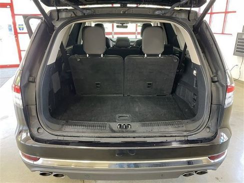 Used 2023 Lincoln Aviator AWD image 33
