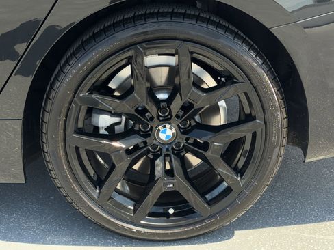 Used 2025 BMW 330i Sedan w/ M Sport Package RWD image 34