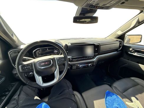 Used 2025 GMC Sierra 1500 SLT image 27