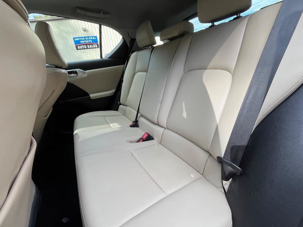 Used 2011 Lexus CT 200h Premium w/ Premium Audio Pkg FWD image 32