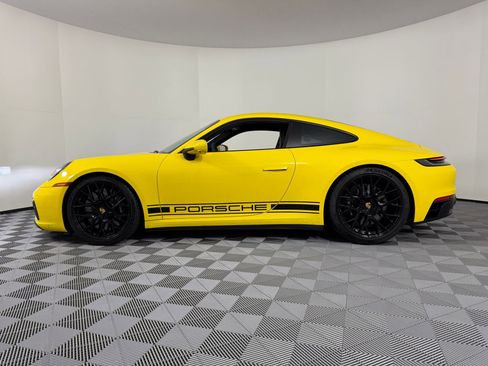 Used 2023 Porsche 911 Carrera GTS image 2