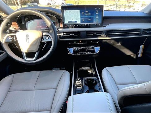 New 2026 Lincoln Corsair Reserve w/ Jet Appearance Package image 5