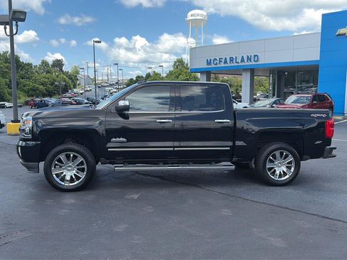 Used 2016 Chevrolet Silverado 1500 High Country w/ High Country Premium Package AWD/4WD image 2