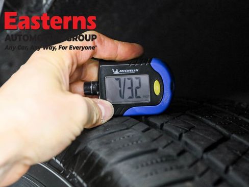 Used 2024 Chevrolet Suburban RST RWD image 30