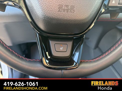 Used 2025 Honda Pilot Black Edition image 22