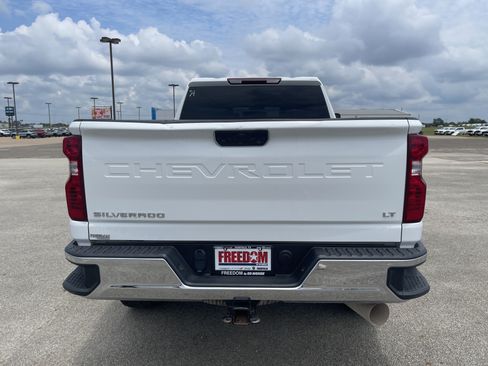 Used 2023 Chevrolet Silverado 2500 LT w/ Convenience Package AWD/4WD image 5