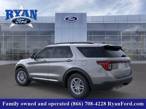 New 2025 Ford Explorer Active w/ Active Comfort Package RWD image 4