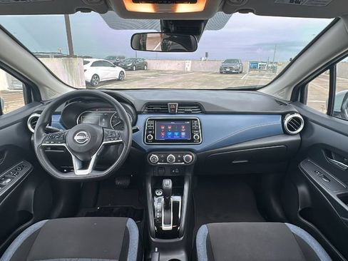 Used 2025 Nissan Versa SV FWD image 21
