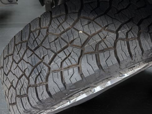 Used 2021 RAM 1500 Laramie AWD/4WD image 37