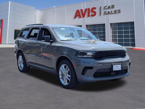 Used 2025 Dodge Durango GT AWD/4WD image 3