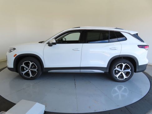 New 2026 Volkswagen Tiguan SE image 8