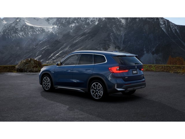 Used 2026 BMW X1 xDrive28i w/ Technology Package AWD/4WD image 2