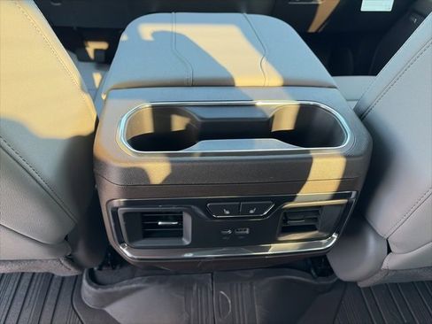 New 2026 GMC Sierra 2500 SLT w/ SLT Premium Package image 13