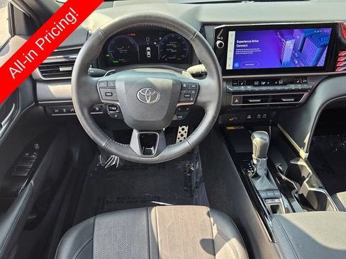 Used 2025 Toyota Camry XSE FWD image 10