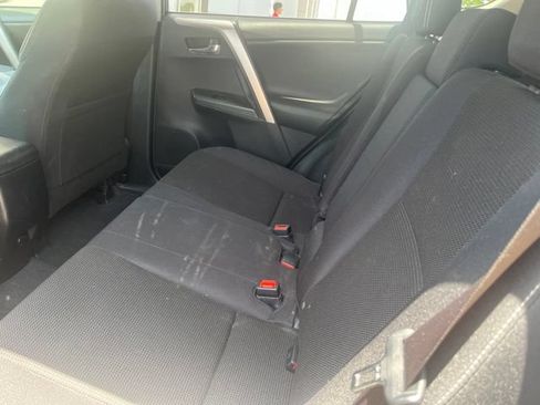 Used 2016 Toyota RAV4 XLE FWD image 8
