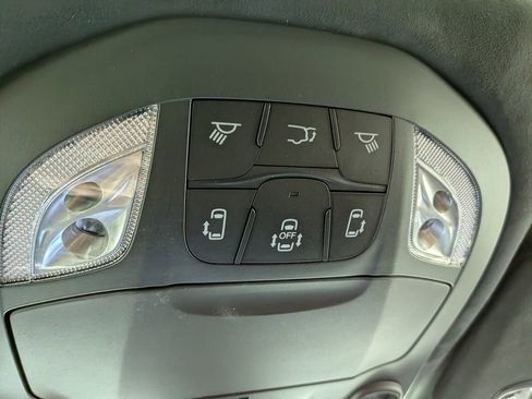 New 2026 Chrysler Pacifica Pinnacle w/ Trailer Tow Group AWD/4WD image 29