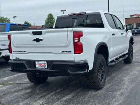 New 2026 Chevrolet Silverado 1500 ZR2 w/ Dark Appearance Package AWD/4WD image 3