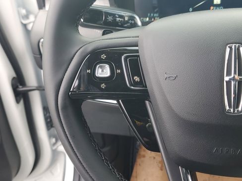 New 2026 Lincoln Corsair Premiere image 15