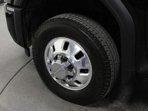 Used 2024 GMC Sierra 3500 Denali w/ Denali Reserve Package image 10