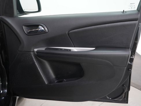 Used 2019 Dodge Journey SE w/ Connectivity Group image 10