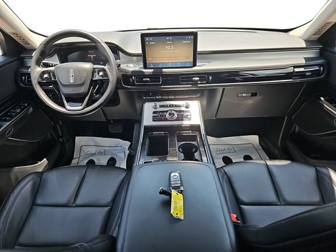 Used 2023 Lincoln Aviator AWD w/ Premium Package image 13