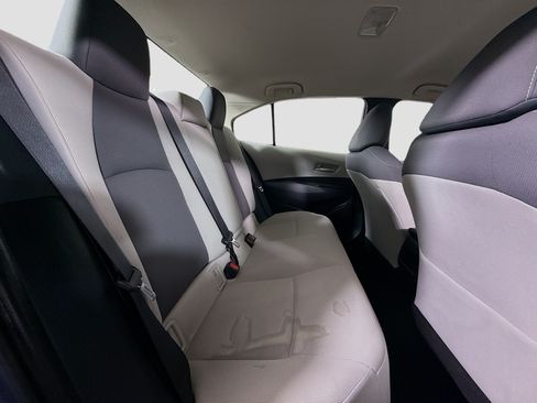 Used 2021 Toyota Corolla LE FWD image 26