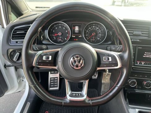 Used 2018 Volkswagen GTI S image 6