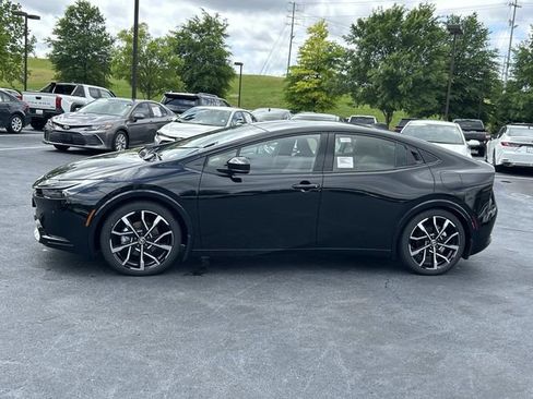 New 2026 Toyota Prius Plug-In Hybrid FWD image 7
