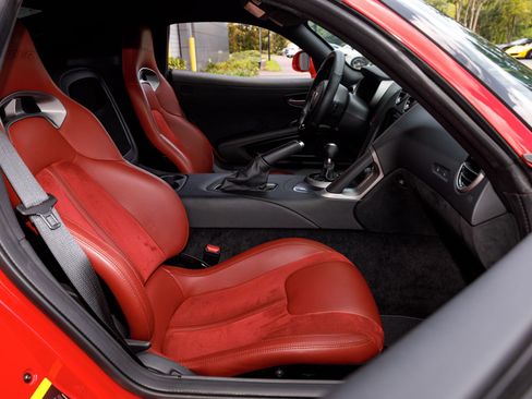 Used 2017 Dodge Viper GTC RWD image 11