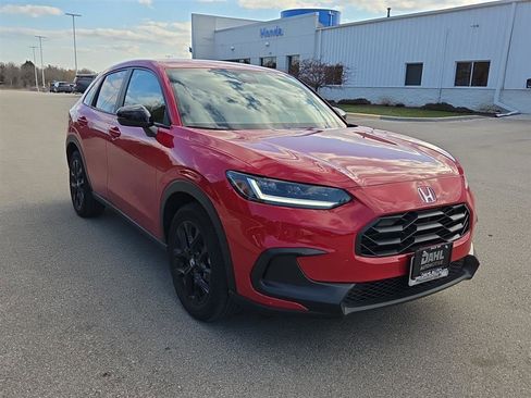 Used 2025 Honda HR-V Sport image 4