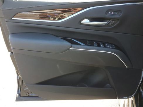 Certified 2023 Cadillac Escalade Premium Luxury w/ Performance Package AWD/4WD image 9