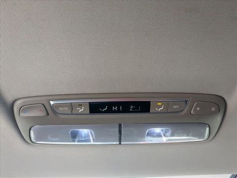 Used 2022 Kia Telluride EX w/ EX Premium Package image 18