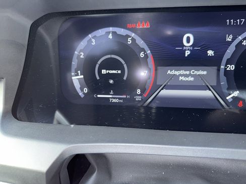 Used 2025 Toyota Tacoma 4x4 Double Cab image 9