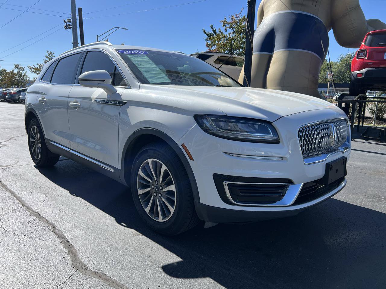 Used 2020 Lincoln Nautilus Premier w/ Equipment Group 101A AWD/4WD image 8