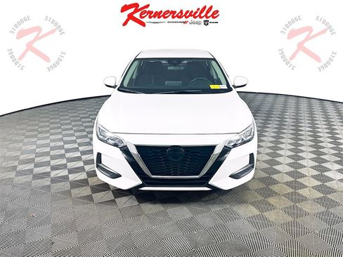 Used 2023 Nissan Sentra SV image 2