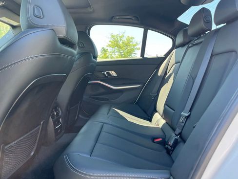Certified 2023 BMW 330i xDrive Sedan w/ Premium Package AWD/4WD image 19