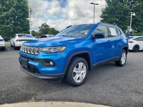 Used 2022 Jeep Compass Latitude AWD/4WD image 6