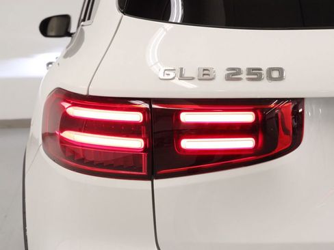 Certified 2025 Mercedes-Benz GLB 250 GLB 250 image 10
