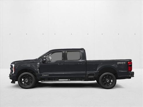 New 2026 Ford F250 XLT w/ XLT Premium Package image 3