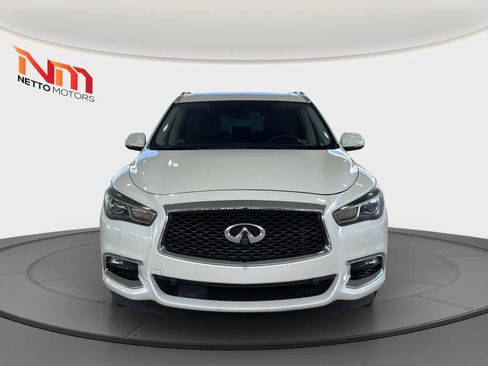 Used 2019 INFINITI QX60 Luxe w/ Essential Package FWD image 10