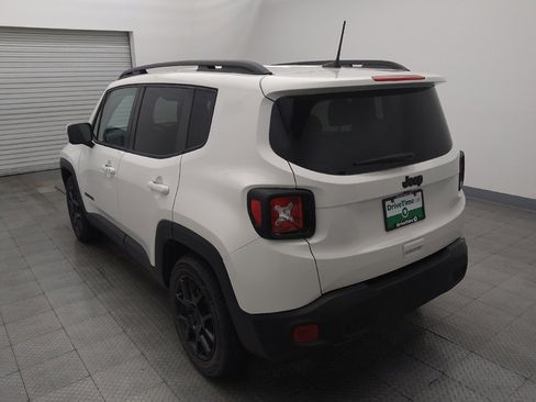 Used 2020 Jeep Renegade Altitude FWD image 5