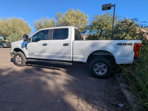 Used 2017 Ford F250 XL w/ Power Equipment Group image 4